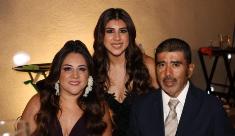  Diana Carolina Hernández, Daniela Alvarado y Daniel Alvarado.