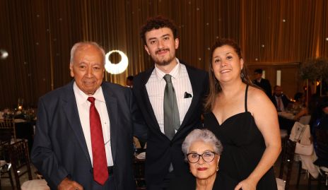  Nazario Pruneda, Mauricio Garduño, Marisela Sierra y Patricia Alejandra.