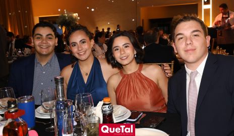  Juan Pablo Gastelum, Daniela Gastelum, Estefanía Nogueira y Diego Rodríguez.