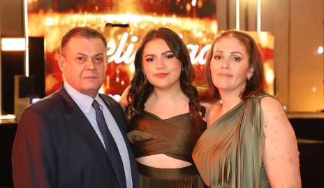  Miguel Avalos, Ana Paula Avalos y Roxana Avalos.
