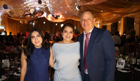  Paulina Hernández, Ruth Moreno y Estanislao Hernández.