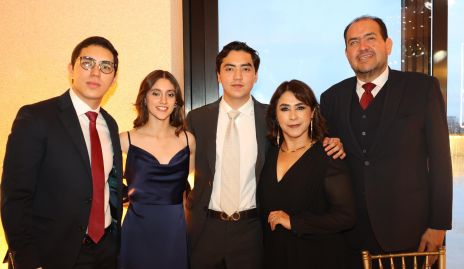  Javier, Jimena, Carlos Fonseca, Mayra López y Javier Fonseca.