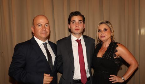  Carlos Heinze, Jurgen Heinze y Karla Saucedo.