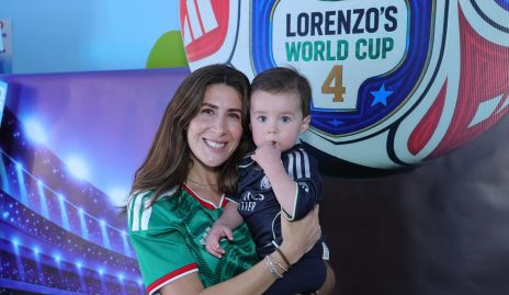  Martha de la Rosa con su hijo Emiliano Dauajare.