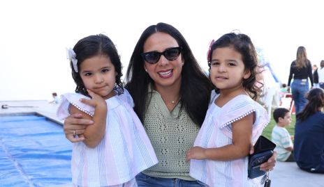  María Paula Leal, Edline Rodríguez y Ana Sofía Leal.