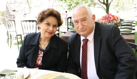  Josefina Medellín y Hans Lindenman.