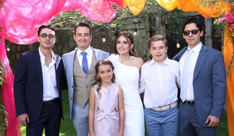  Alejandro Parra y Daniela Reverte con los hermanos de Dani.