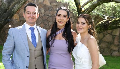  Alejandro Parra, Paola Arpayán y Daniela Reverte.