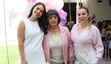  Jimena López, Patricia Coeto y Shantal Coeto.
