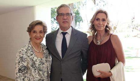  Cristina, Marco y Mónica Garfias.