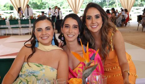  Marisol Cabrera, Camila Lozano y Lu Borbolla.