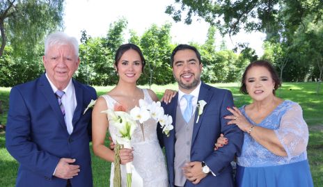  Eduardo García, Cecilia Dávila, Diego García y Amalia Cruz.