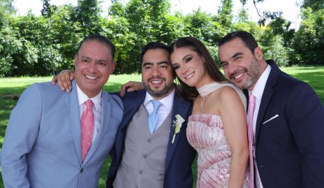  Eduardo, Diego, Marcela y Mauricio García Cruz.