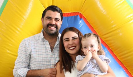  Jorge Loza, Fernanda Corona, Constanza Requena y Luciana.