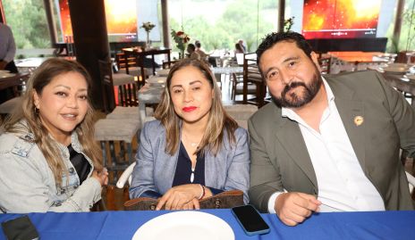  María Elena Martinez, Jazmín Rodríguez y Romi Ledezma.