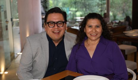  Fermín Rodríguez y Adriana Valadez.