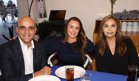 Iván Anguiano, Susana Shus y Ceci Torres.