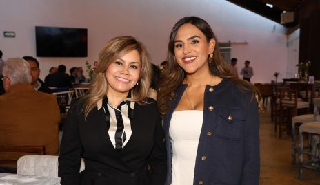  Carmen López y Marcela Quiroz.