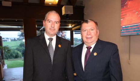  Enrique Galván y José Juan Pérez Guillén.