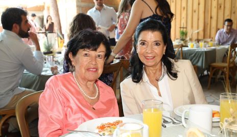  Margarita Foyo y Marta Castro.