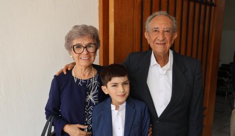  Bety Orozco, Bernardo Reynoso y Homero González.