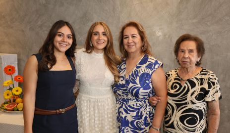  Mariana Villaseñor, Gisell Villaseñor, Irma Flores y Juanita Compean.