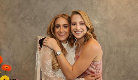  Gisell Villaseñor y Alejandra Álvarez.