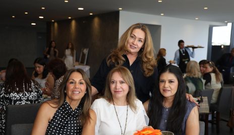 Mónica Monroy, Ana Ávila, Analud González y Doris Montoya.