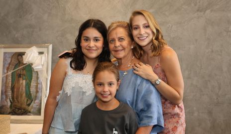  Bego López, Chela Wagner, Ale Álvarez y Mari Fer López.