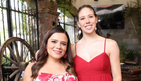   Martha Martínez y Ana Morales.