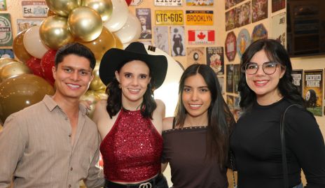 Jorge Quintero, Marcela Michel, Érika Cervantes y Karen Espinoza.