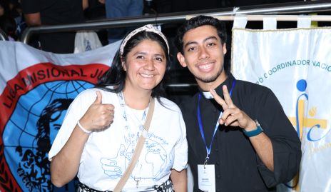  Ingrid López y Chava López.