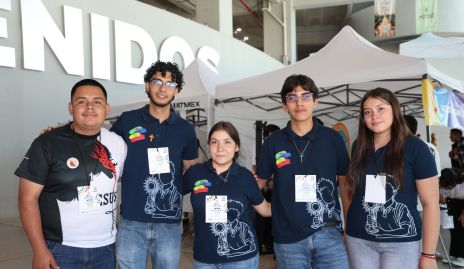  Christian, Omar, Regina, Luis y Natalie.