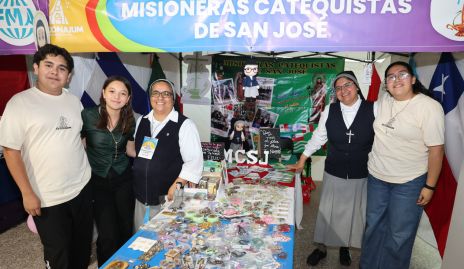  Luis, Nubia, Mercedes, Maribel y Adriana.