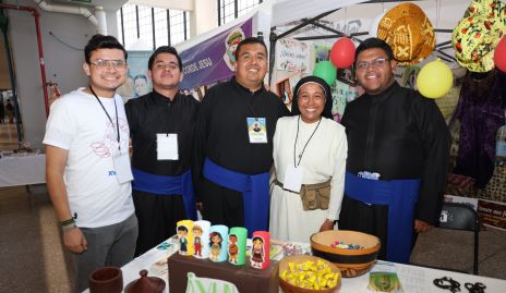  David Ernesto, Emiliano Mexicano, Juan Beltrán, Andrea y Noel Ibarra.