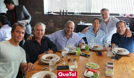  Javier Meade, Jorge Gómez, Eduardo Nieto, Rodrigo Gómez y Juan Carlos de la Rosa.