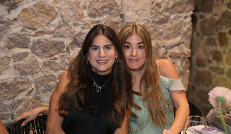  Lu Castelo y Silvana Zendejas.