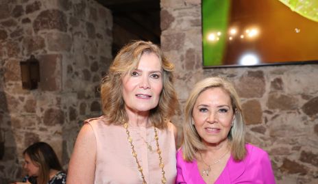  María Amelia Vargas y Elizabeth Báez.