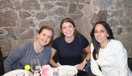  Sofi Torres, Lorena Hernández y Tatina Torres.