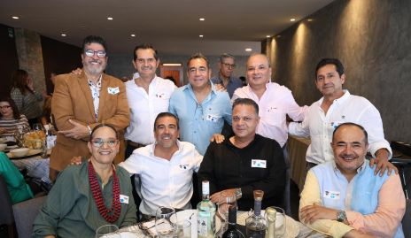  Jorge Villalón, Jaime Fonte, Baldur Serna, Jorge, Gaby Espinosa, Gerardo Galván, Jesús Cerda y Juan José Regil.