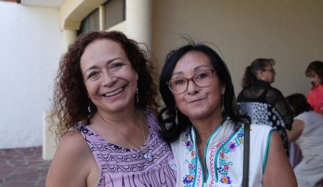  Martha Lira y Diana Agoytia.