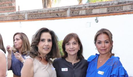  Gabriela Chevaile, Pina Cadena y Maru Díaz Infante.