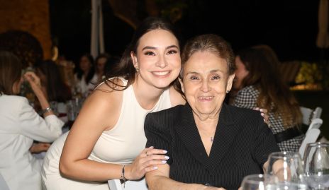  Daniela González y Alejandra Zepeda.
