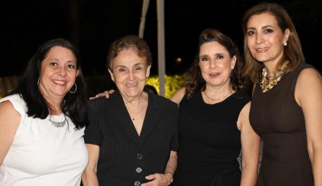  Pilar Fernández, Alejandra Zepeda, Marisol Hernández y Carmina Reynoso.