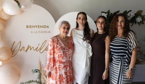  Laura Landa, Yamilé Fontes, Farah Fontes y Laura Hallal.