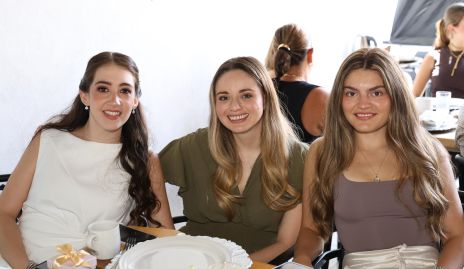  Yamilé Fontes, Michelle Ramos y Vero Godiba.