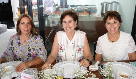  Maruja Villasuso, Gaby Borbolla y Carla Biagi.