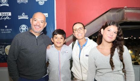  Familia Meza.