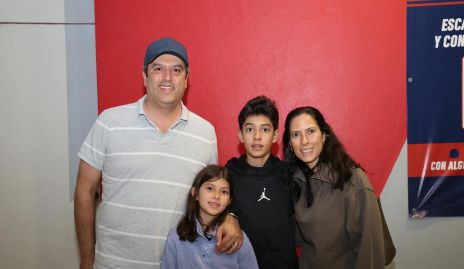  Eduardo González, Eduardo González, Sofía Dorantes y José Luis Dorantes.