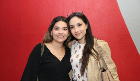  Paulina Velázquez y Daniela Jara.